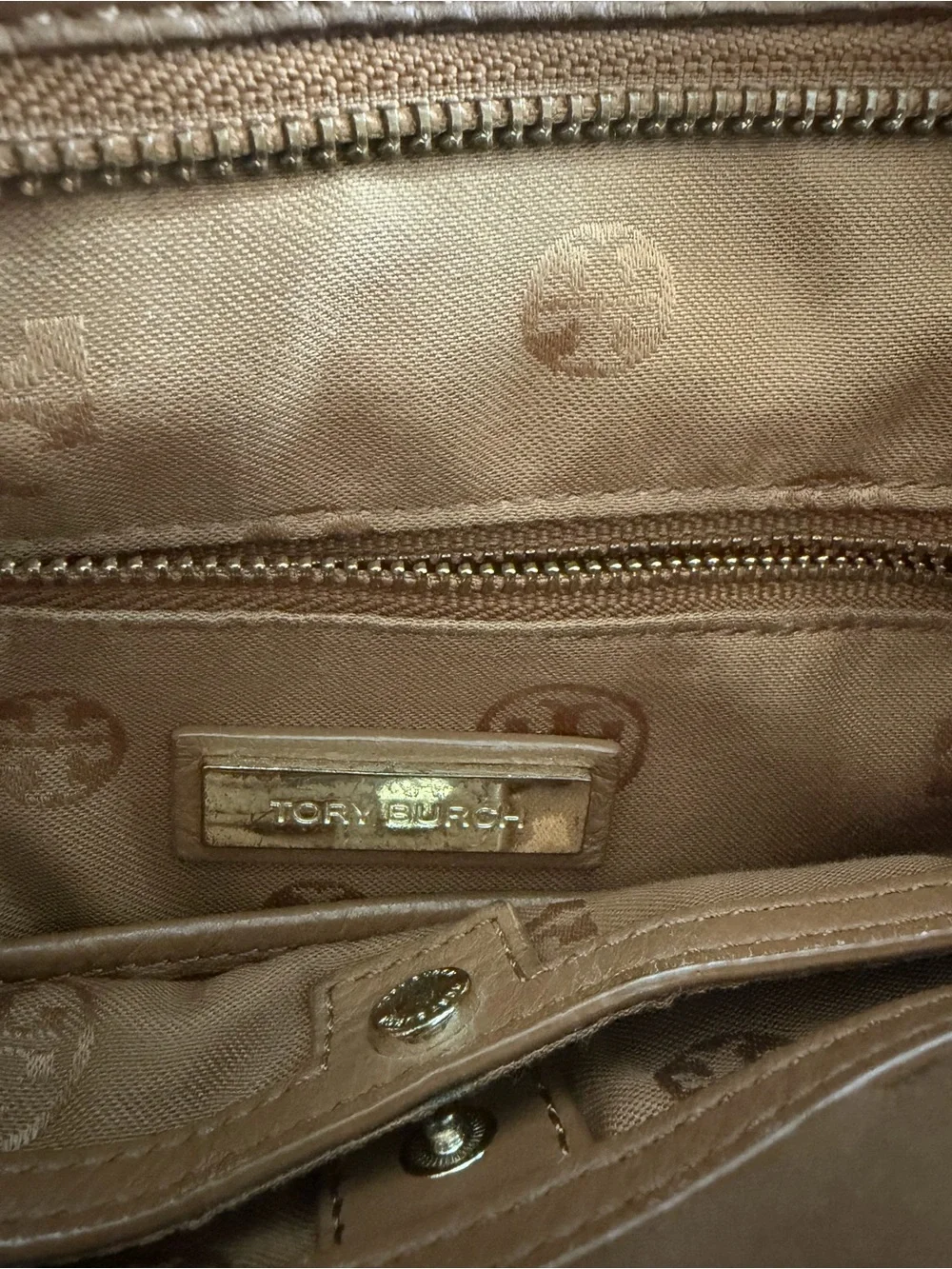 Tory Burch Camel/Tan Leather Shoulder Bag with Logo Medallion